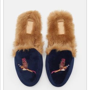 FERNDALE PREMIUM LOAFER SLIPPERS